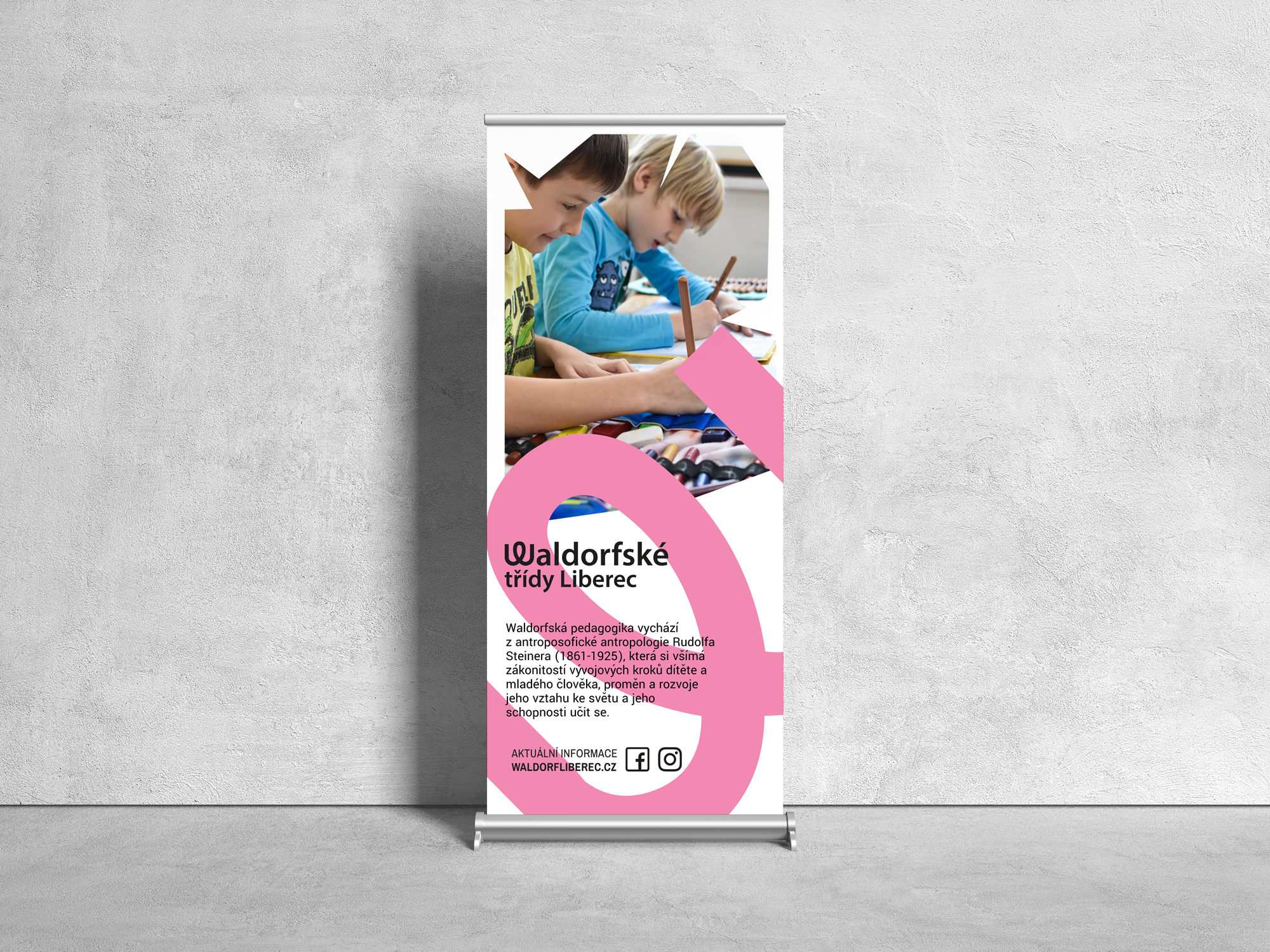 Free-Front-View-Roll-Up-Stand-Mockup